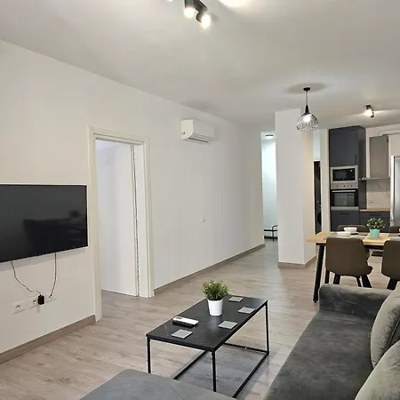 Brand New Apartment *